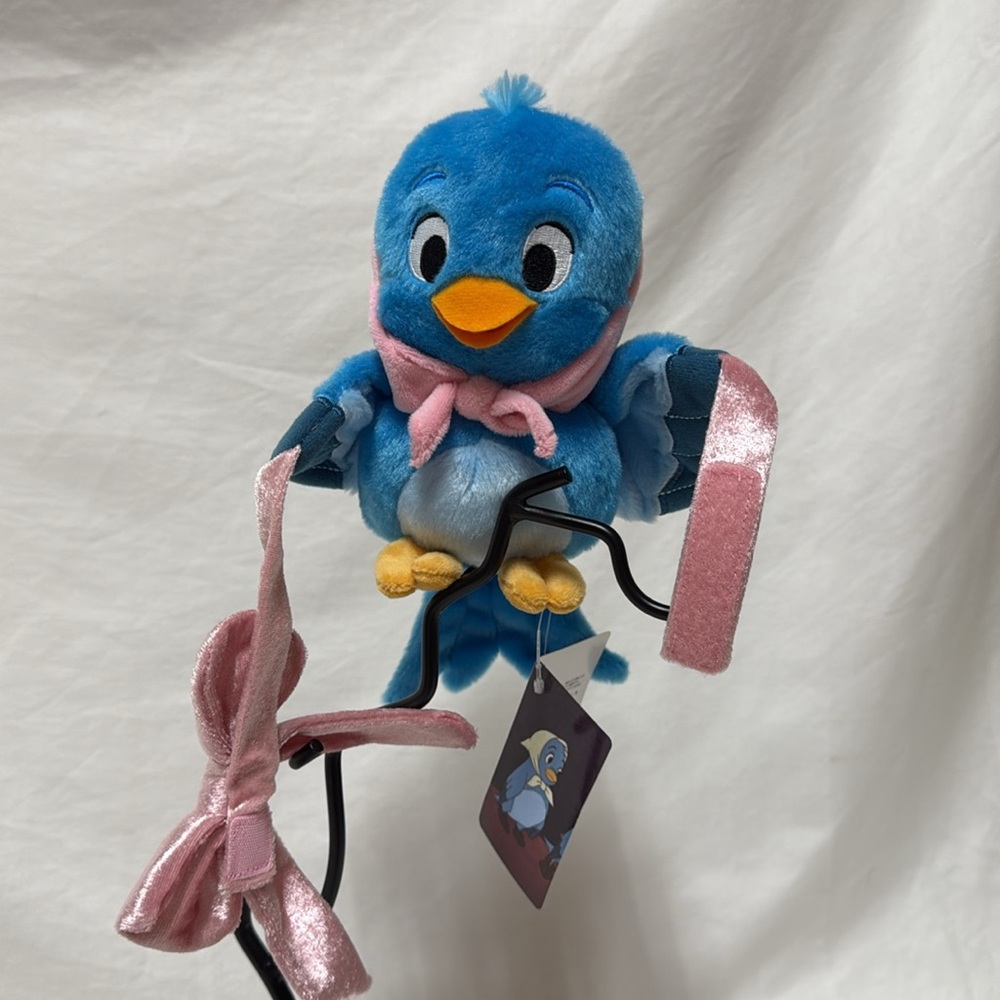 NWT Tokyo Disney curtains holder blue bird Cinderella